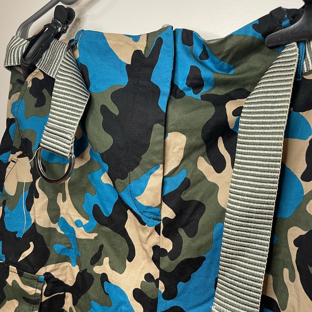 Army pants . Size Large - Picture 4 of 12